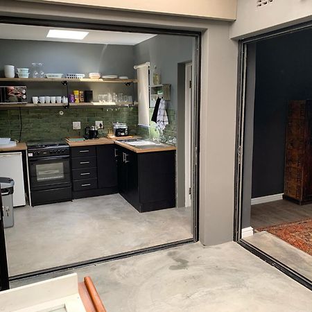 Comfortable 2-Bedroom Place With Indoor Fireplace موسيلباي المظهر الخارجي الصورة